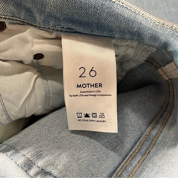 Mother The Weekender Fray Jeans 26 Light Wash Swimming Pool Sunday Raw Hem Flare - Picture 10 of 16